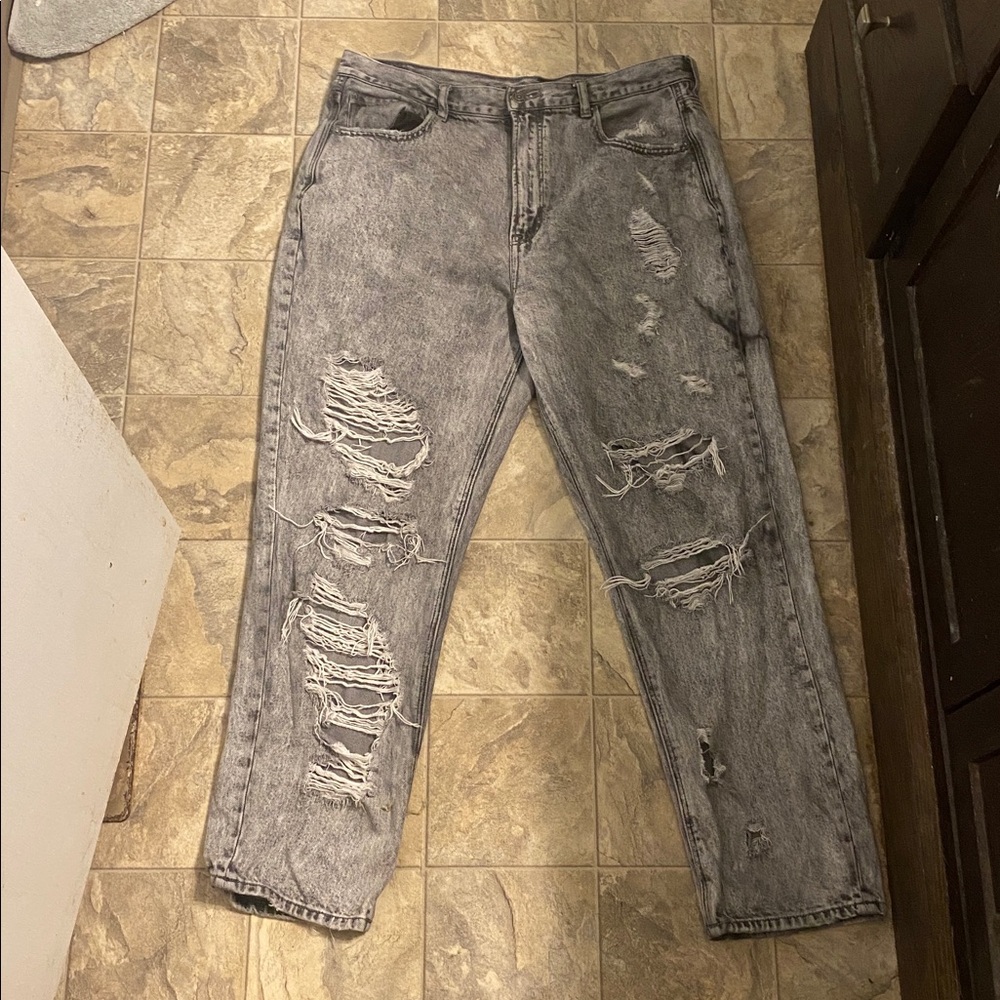 American Eagle Grey Acid Wash Ripped Mom Jeans Size 14 Regular